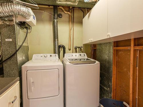 Salle de lavage - 7450 Rue Marisa, Brossard, QC - Indoor Photo Showing Laundry Room