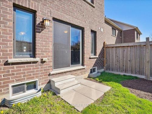 122 Crafter Cres, Hamilton, ON - Outdoor With Exterior
