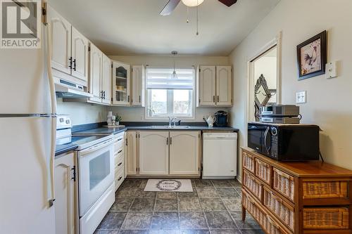 1605 Conception Bay Highway, Conception Bay South, NL - Indoor Photo Showing Kitchen