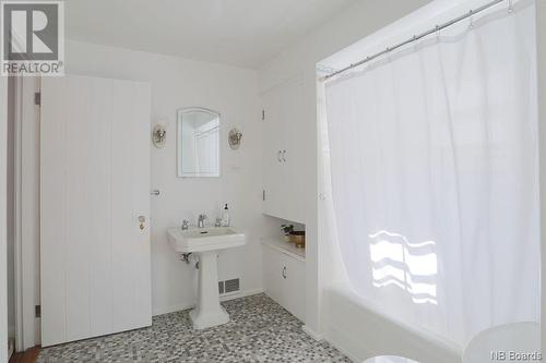 40 Rothesay Park Road, Rothesay, NB - Indoor Photo Showing Bathroom