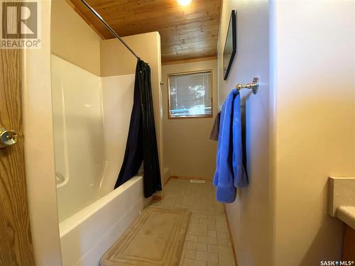 Cresent Ave, Wakaw Lake, SK - Indoor Photo Showing Bathroom