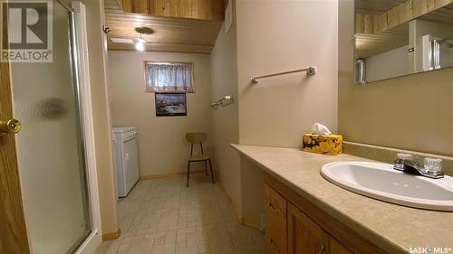 Cresent Ave, Wakaw Lake, SK - Indoor Photo Showing Bathroom