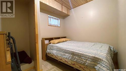 Cresent Ave, Wakaw Lake, SK - Indoor Photo Showing Bedroom