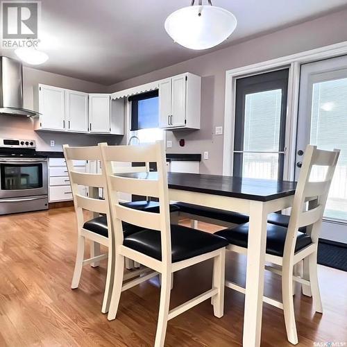 451 Curry Crescent, Swift Current, SK - Indoor Photo Showing Dining Room