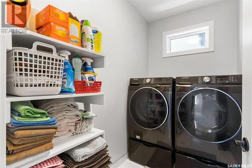 503 Burgess Crescent, Saskatoon, SK - Indoor Photo Showing Laundry Room