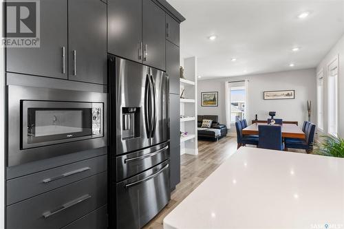 503 Burgess Crescent, Saskatoon, SK - Indoor Photo Showing Kitchen With Upgraded Kitchen