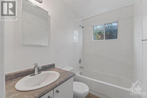 143 Granville Street Unit#3, Ottawa, ON - Indoor Photo Showing Bathroom