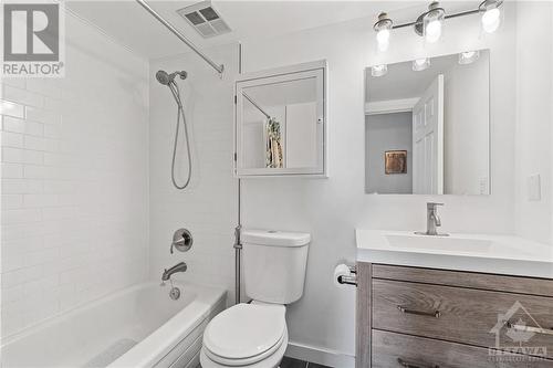 99 Holland Avenue Unit#606, Ottawa, ON - Indoor Photo Showing Bathroom