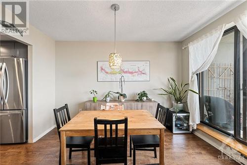 99 Holland Avenue Unit#606, Ottawa, ON - Indoor Photo Showing Dining Room