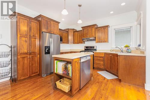 7 Ledingham Place, St. John'S, NL - Indoor Photo Showing Kitchen With Stainless Steel Kitchen