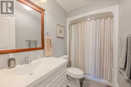 2618 Grand Tamarack Cres, Severn, ON - Indoor Photo Showing Bathroom