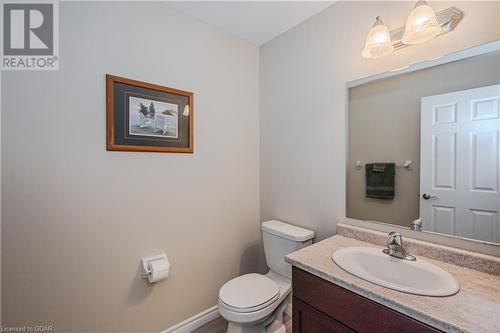 82 Dawes Avenue, Guelph, ON - Indoor Photo Showing Bathroom