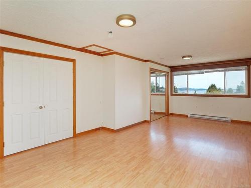 2480 Bidston Rd, Mill Bay, BC - Indoor Photo Showing Other Room