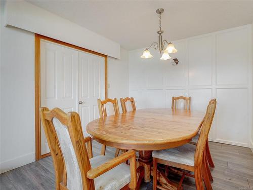 2480 Bidston Rd, Mill Bay, BC - Indoor Photo Showing Dining Room