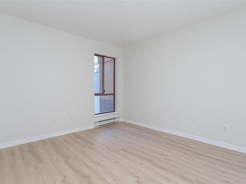 311-545 Manchester Rd, Victoria, BC - Indoor Photo Showing Other Room
