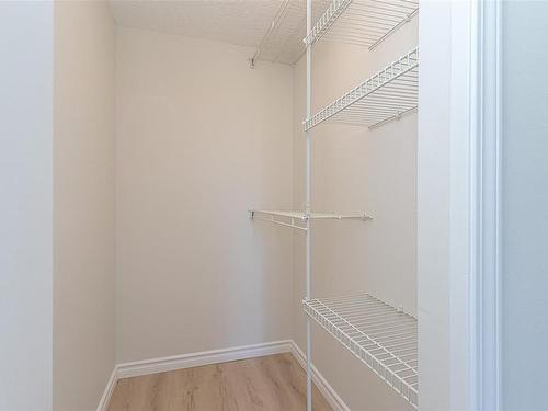 311-545 Manchester Rd, Victoria, BC - Indoor With Storage