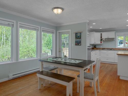 3460 Cobble Hill Rd East, Cobble Hill, BC - Indoor