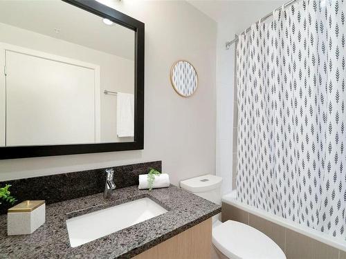 705-646 Michigan St, Victoria, BC - Indoor Photo Showing Bathroom