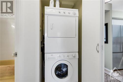 545 St Laurent Boulevard Unit#2206, Ottawa, ON - Indoor Photo Showing Laundry Room
