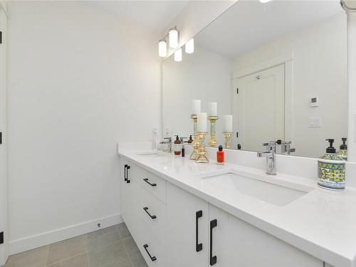 861 Tomack Loop, Langford, BC - Indoor Photo Showing Bathroom