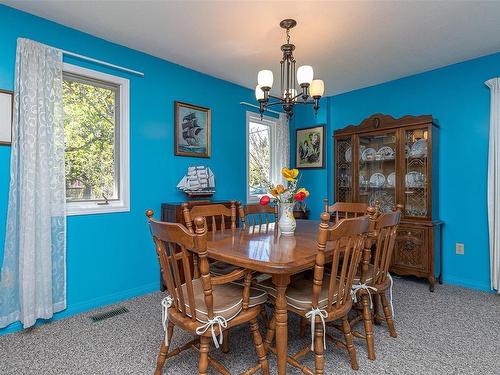 2199 Malaview Ave, Sidney, BC - Indoor Photo Showing Dining Room