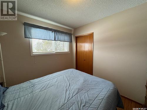 423 4Th Avenue W, Biggar, SK - Indoor Photo Showing Bedroom