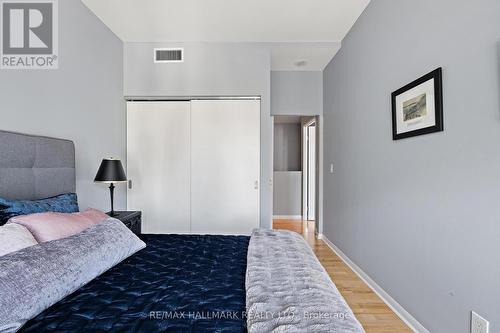 1205 - 333 Adelaide Street E, Toronto, ON - Indoor Photo Showing Bedroom