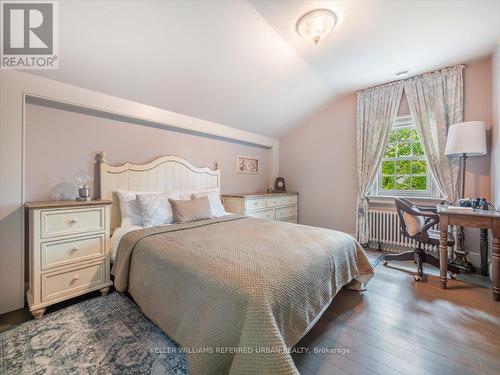 90 Burndale Ave, Toronto, ON - Indoor Photo Showing Bedroom