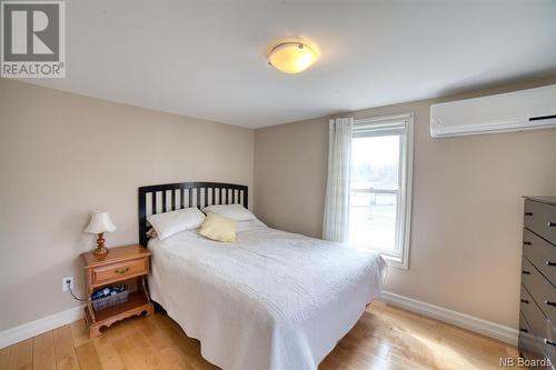 120 Notre Dame, Bathurst, NB - Indoor Photo Showing Bedroom