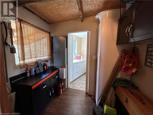 Utility / Mud room with enclosed porch - 8 Carter Road, Northern Bruce Peninsula, ON - Indoor