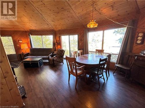 Open Concept Living Area - 8 Carter Road, Northern Bruce Peninsula, ON - Indoor