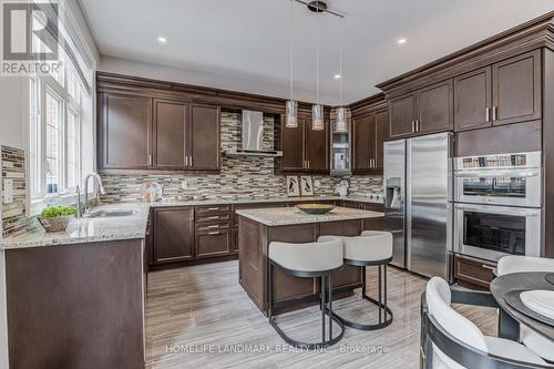 38 Baldry Avenue, Vaughan, ON - Indoor Photo Showing Kitchen With Upgraded Kitchen