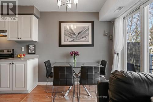 #4 -237 Ferndale Dr S, Barrie, ON - Indoor Photo Showing Dining Room