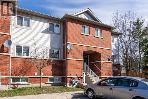 #4 -237 Ferndale Dr S, Barrie, ON - Outdoor With Exterior