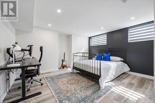 1436 Connaught Terrace, Milton, ON - Indoor Photo Showing Bedroom