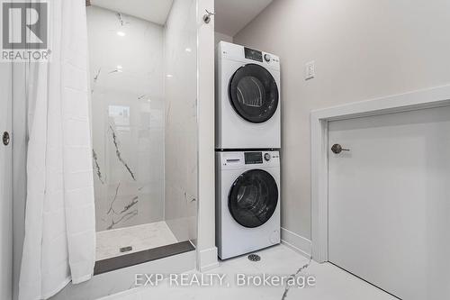 109 Kovac Road, Cambridge, ON - Indoor Photo Showing Laundry Room