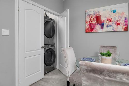 74 Loxleigh Lane, Breslau, ON - Indoor Photo Showing Laundry Room