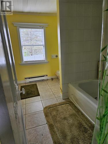 43 Burin Bay Crescent, Burin Bay, NL - Indoor Photo Showing Bathroom