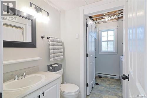 184 Sunset Drive, Fredericton, NB - Indoor Photo Showing Bathroom