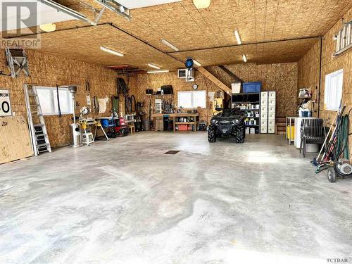 15 Superior St, Kapuskasing, ON - Indoor Photo Showing Garage