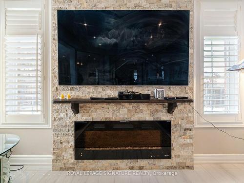 3215 Tacc Dr, Mississauga, ON - Indoor With Fireplace
