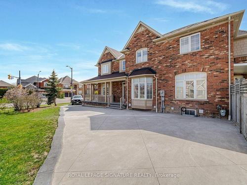 3215 Tacc Dr, Mississauga, ON - Outdoor