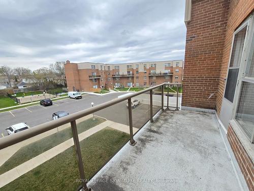 212-1055 A Forestwood Dr, Mississauga, ON - Outdoor With Balcony