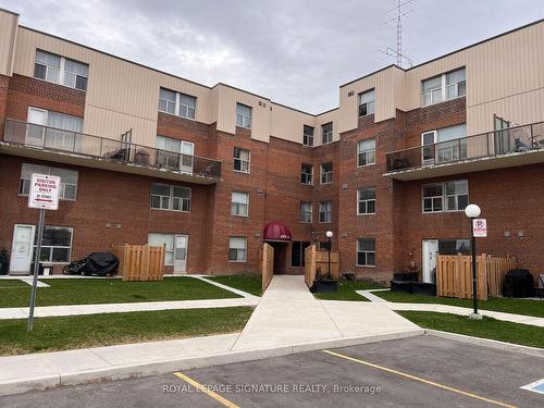 212-1055 A Forestwood Dr, Mississauga, ON - Outdoor With Balcony