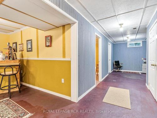 62 Springdale Dr, Kawartha Lakes, ON - Indoor Photo Showing Other Room