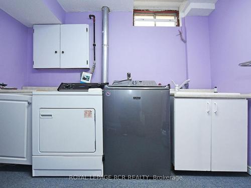 5 Odin Cres, Aurora, ON - Indoor Photo Showing Laundry Room