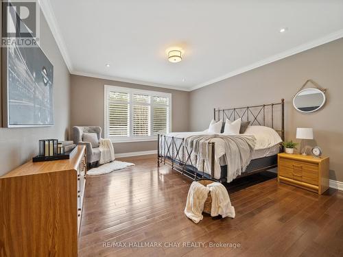 121 Mennill Drive, Springwater, ON - Indoor Photo Showing Bedroom