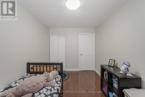 239 Littlewood Dr, Oakville, ON - Indoor Photo Showing Bedroom