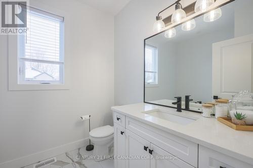 51 - 22701 Adelaide Road, Strathroy-Caradoc, ON - Indoor Photo Showing Bathroom