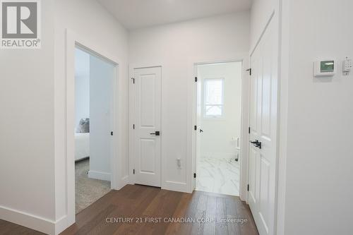 51 - 22701 Adelaide Road, Strathroy-Caradoc, ON - Indoor Photo Showing Other Room
